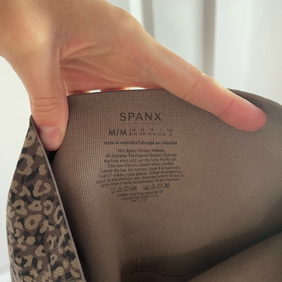 Spanx Look at Me Now Leopard Print Leggings - M - Picture 5 of 5